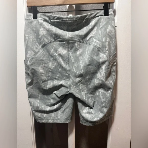 ⭐️SOLD⭐️Lululemon Swift Speed High-Rise Short 8" - Picture 6 of 10
